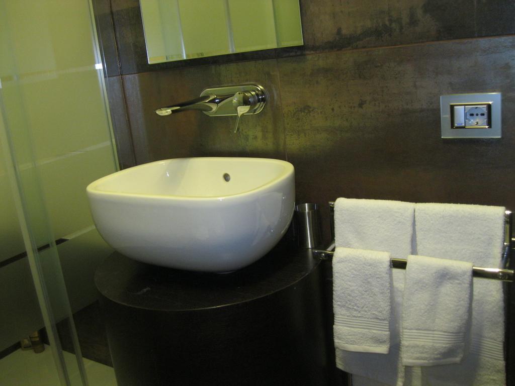 A14 Business Suite Sesto San Giovanni Habitación foto